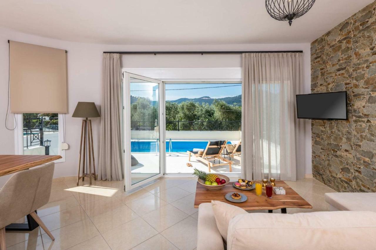 Arsenoi'S Pool Villa สกาลา โปเตมิอัส ภายนอก รูปภาพ
