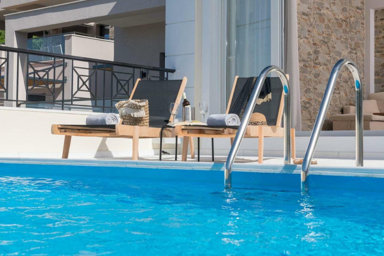 Arsenoi'S Pool Villa สกาลา โปเตมิอัส ภายนอก รูปภาพ